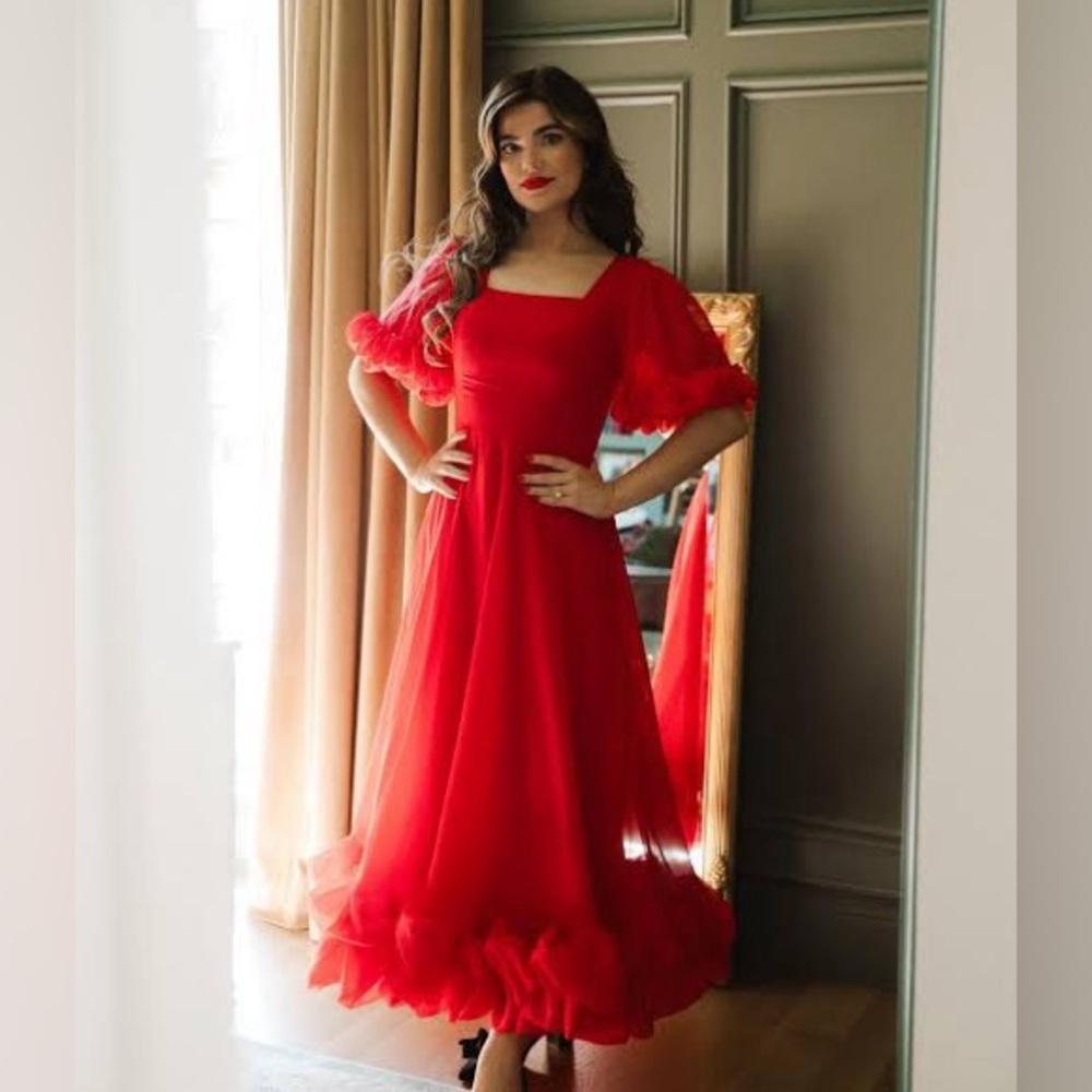 Ivy City Kendy organza gown